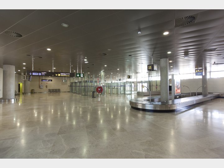 AEROPUERTO. MANISES