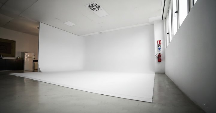 LLUM STUDIOS
