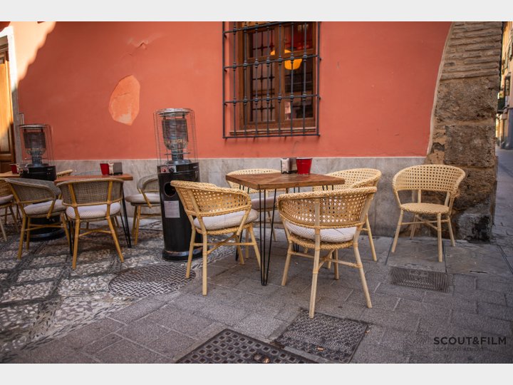 TABERNA LA DISTINGUIDA - GRANADA