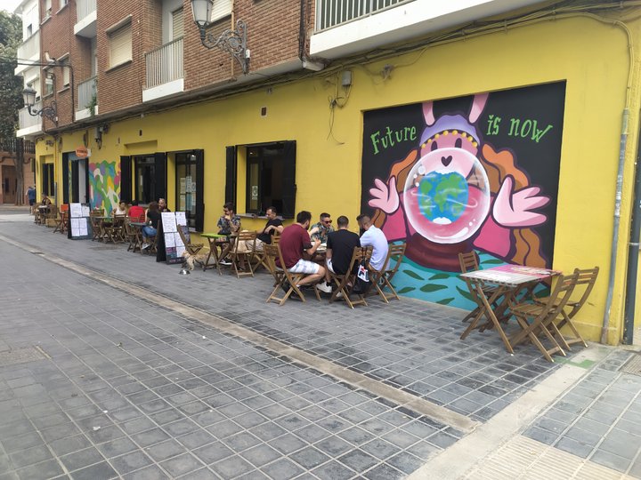 CAFÉ LA BATISFERA