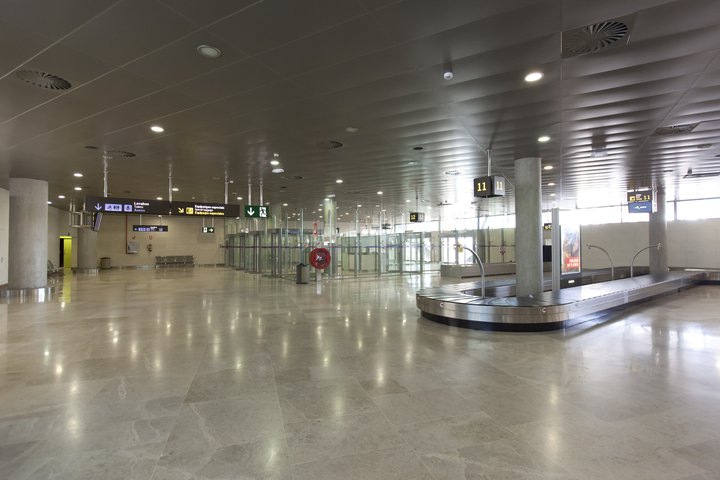 AEROPUERTO. MANISES