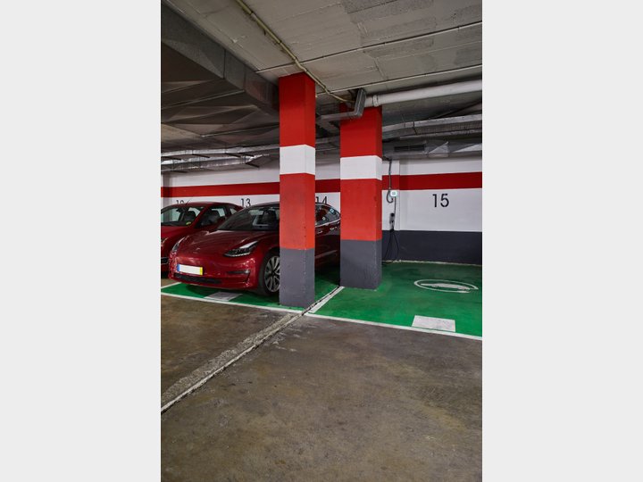 Parking Puerta de València Hotel