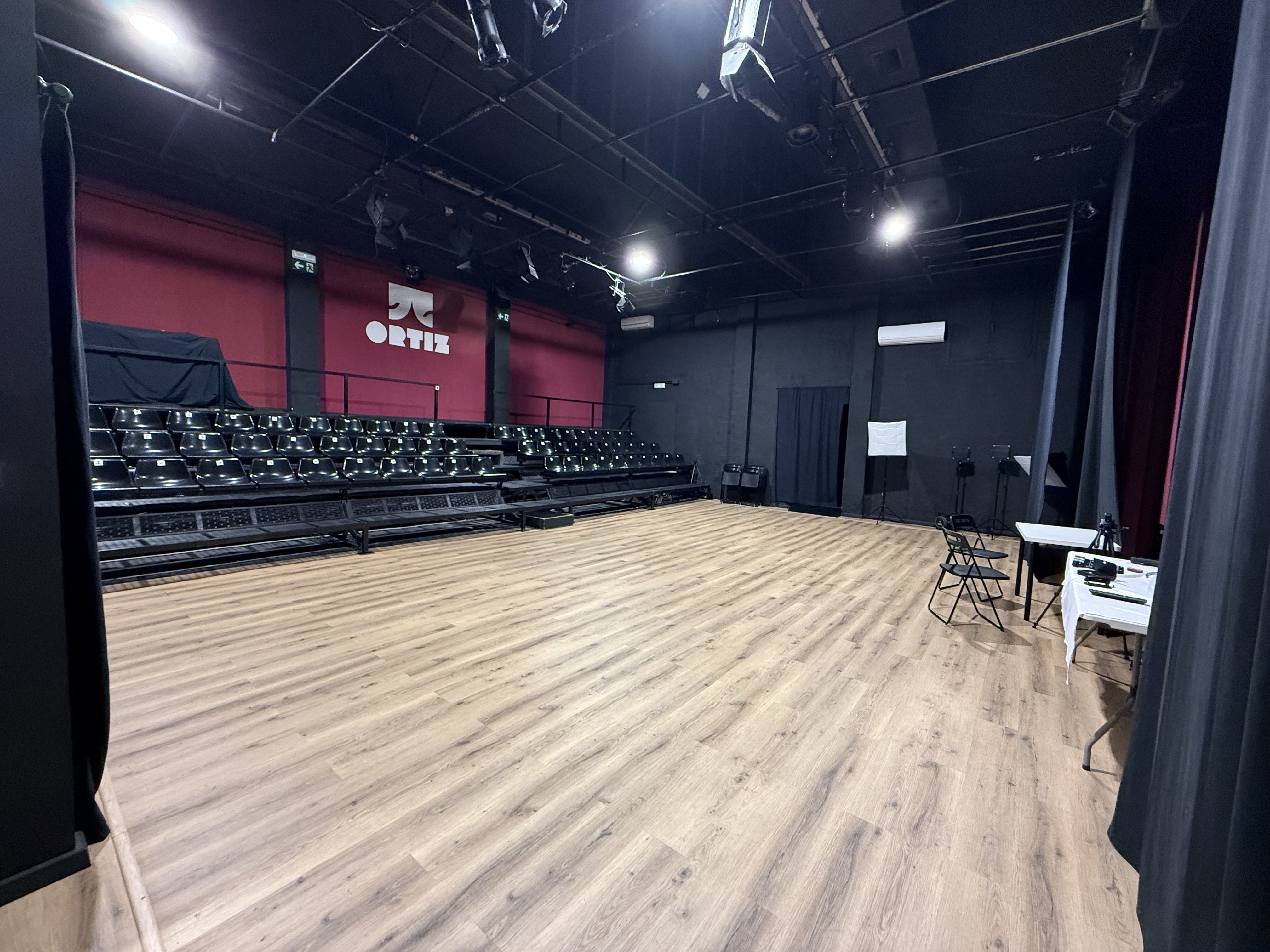 Estudio Ortiz, Escuela de arte dramático