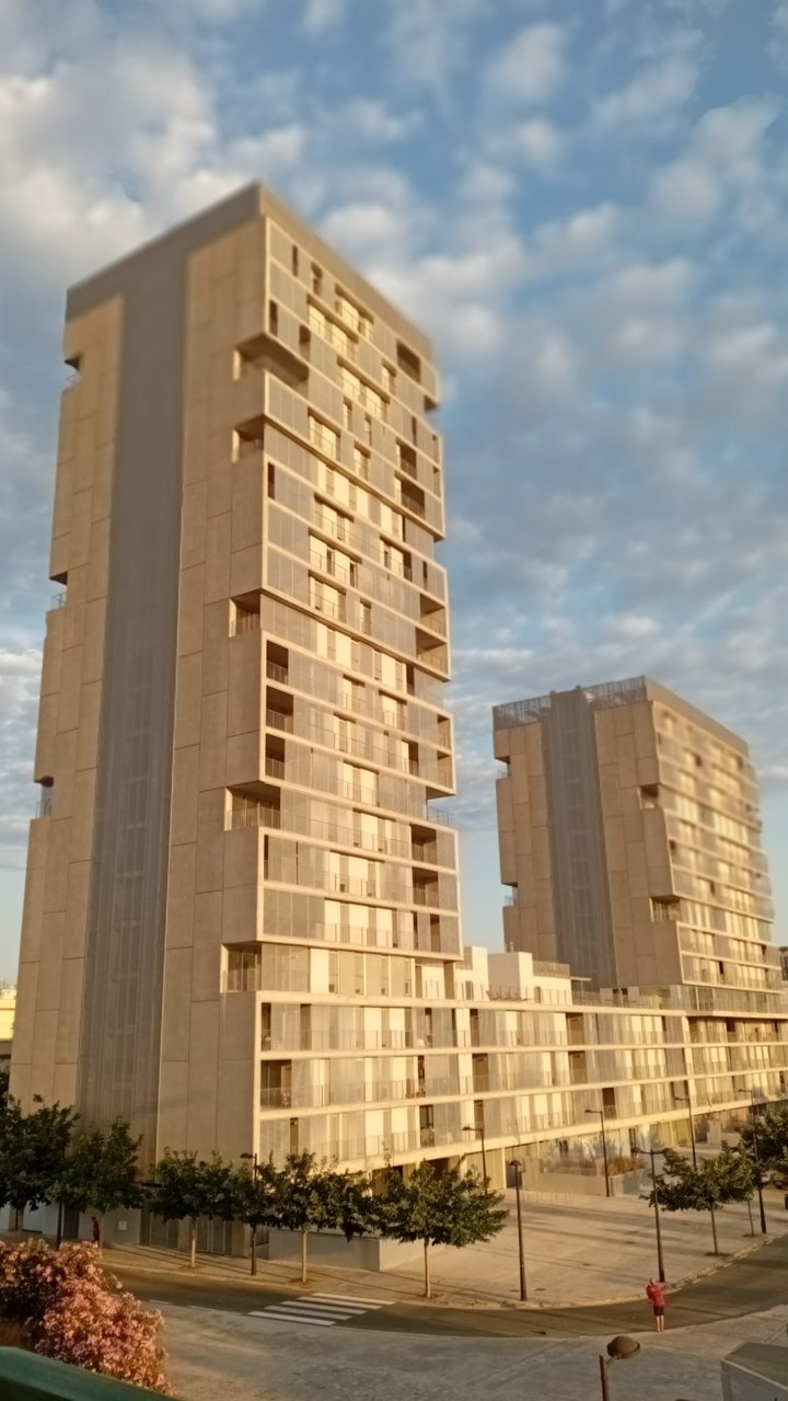 Pasarela de la Solidaridad. San marcel.lí / La Torre